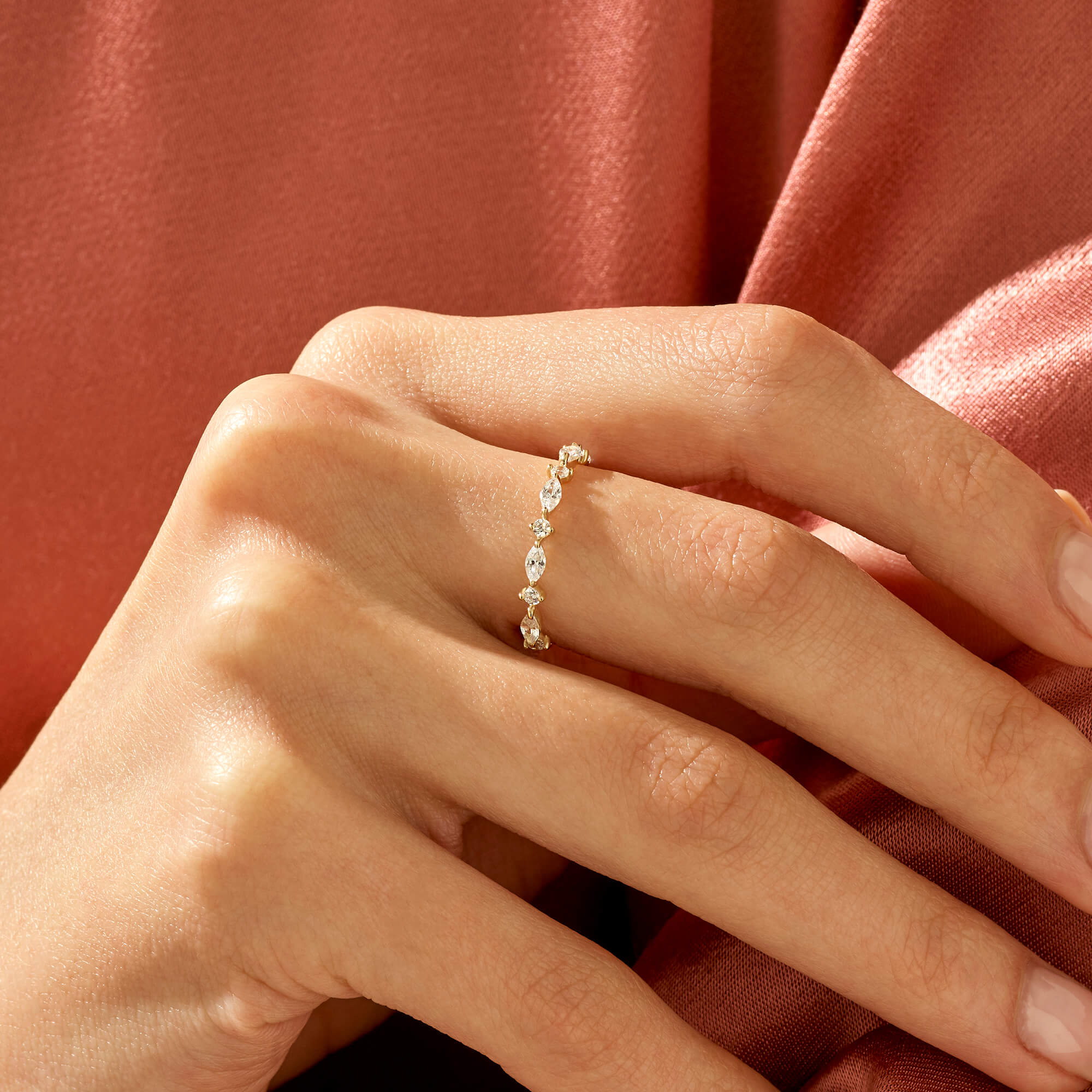 Marquise Band Ring in Gold