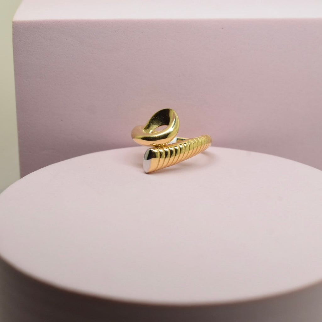*LIMITED* Real 18K Gold - Thick Trendy Snake Texture Ring