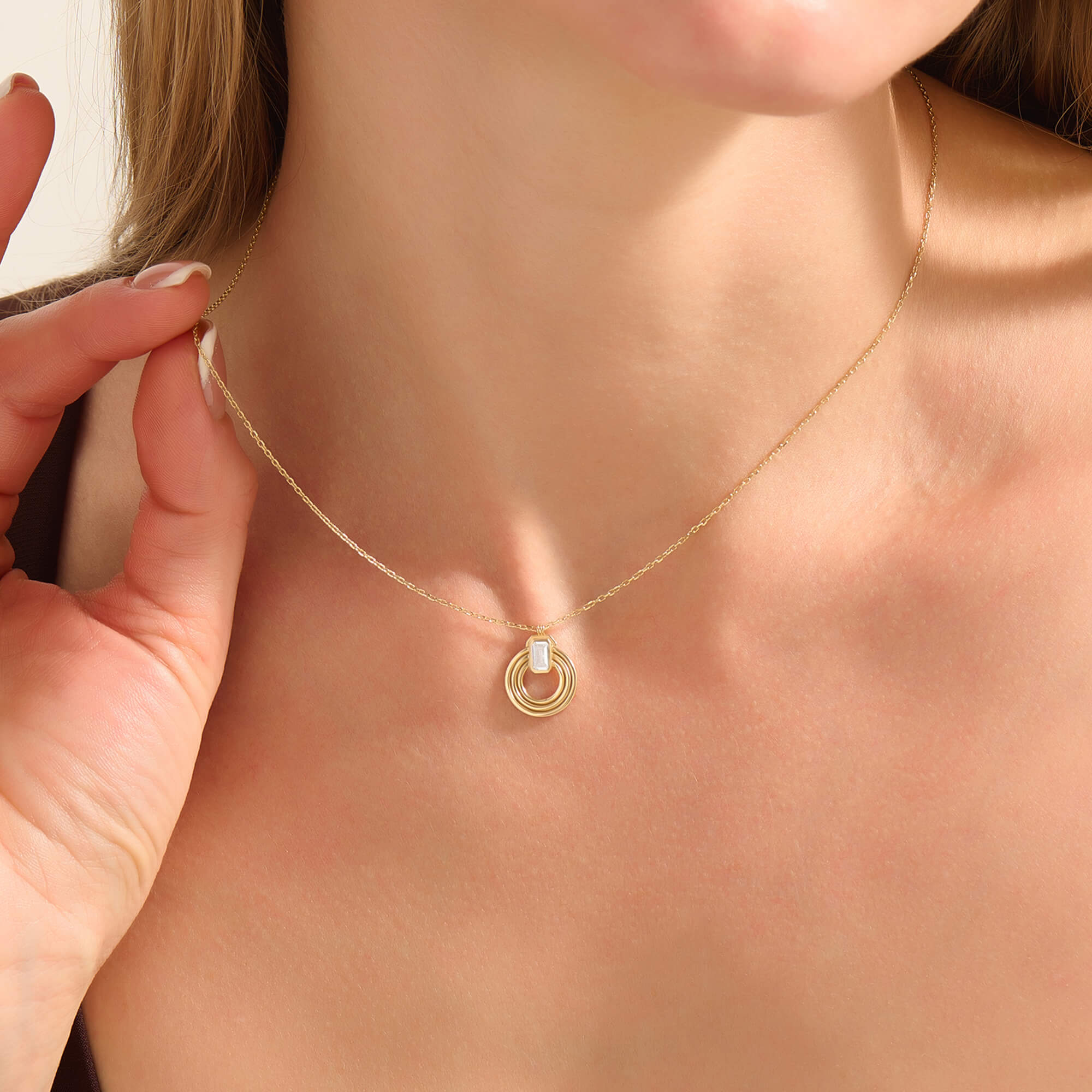 Emerald-Cut Moissanite Orbit Loop Necklace in Gold