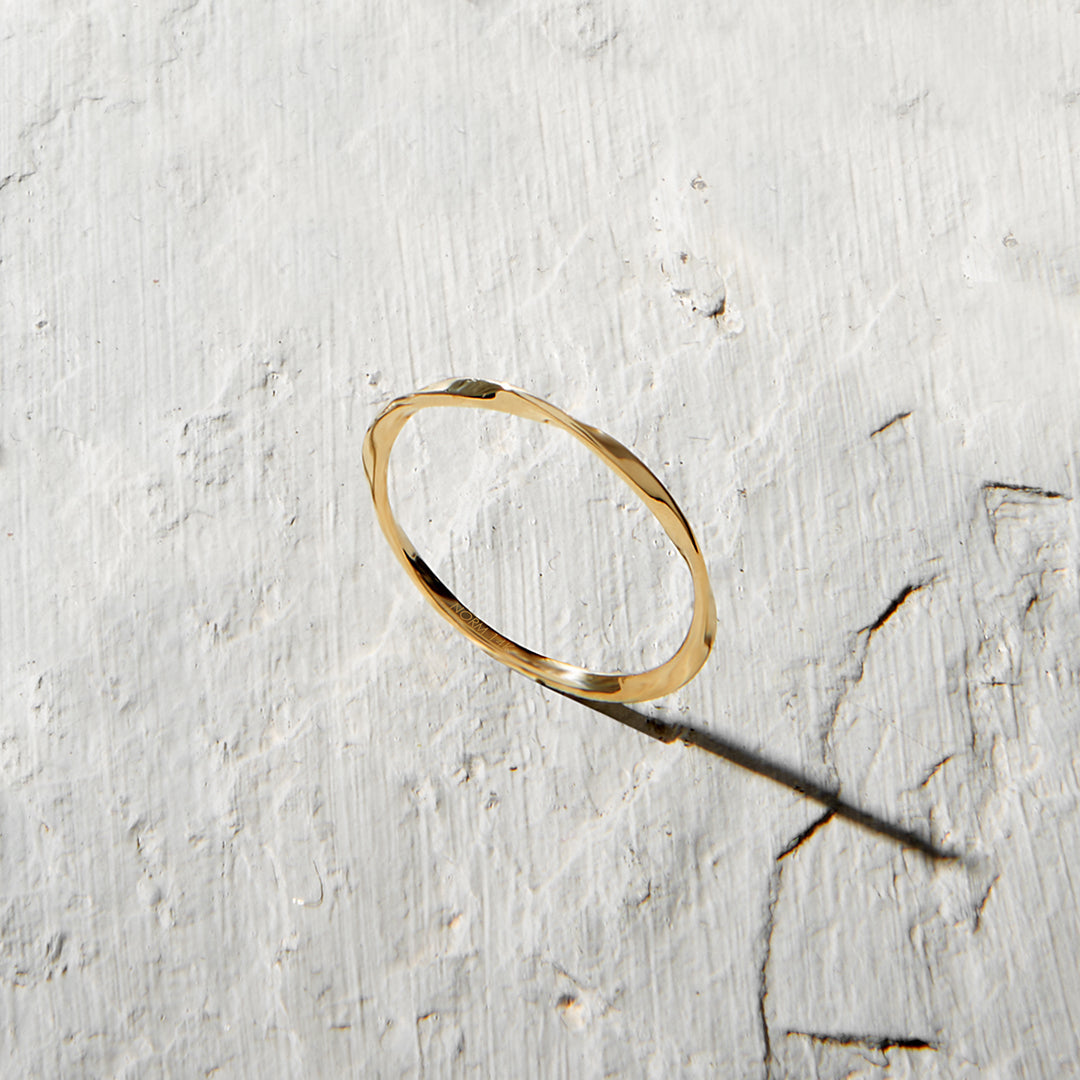 Twist Ring in Gold