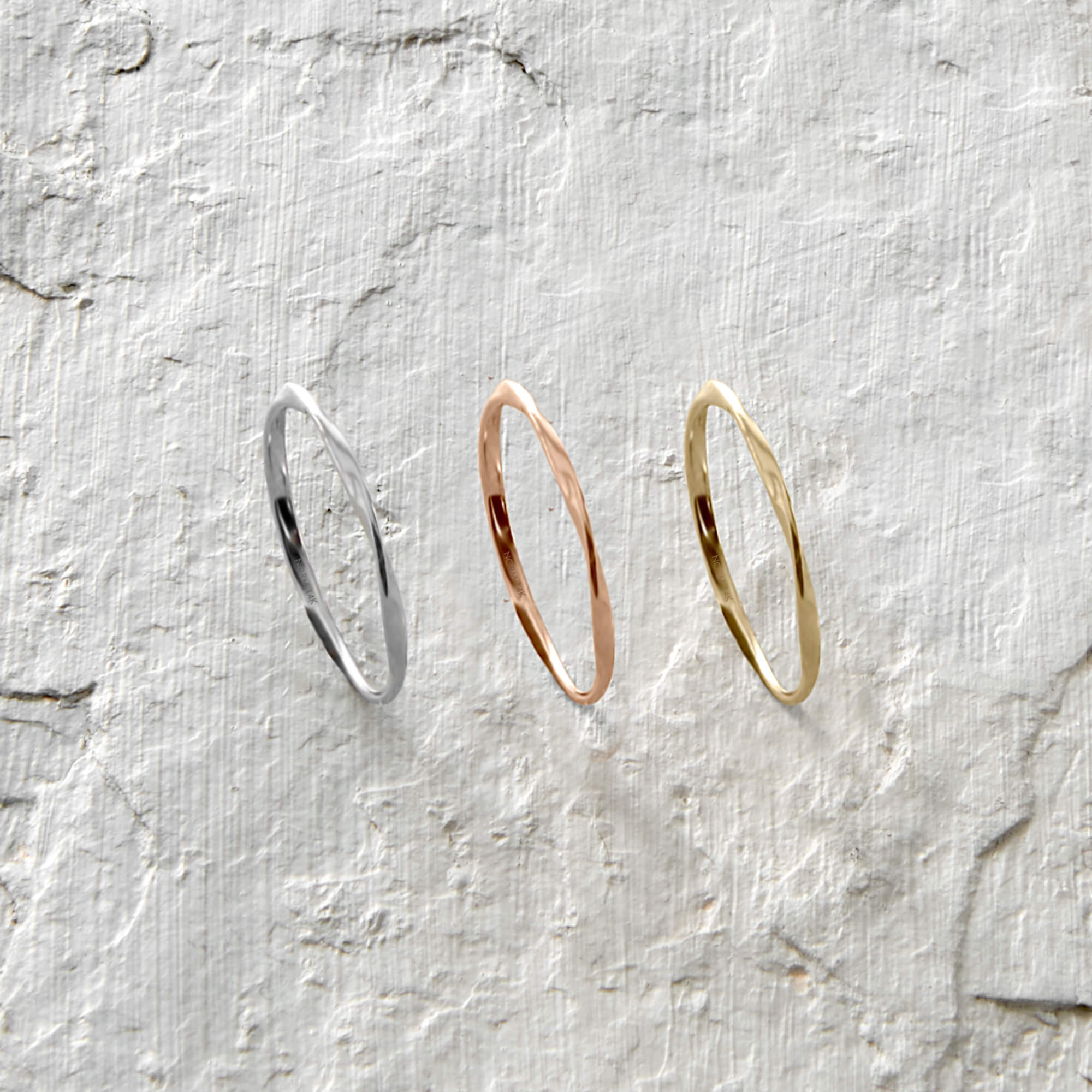 Twist Ring in Gold