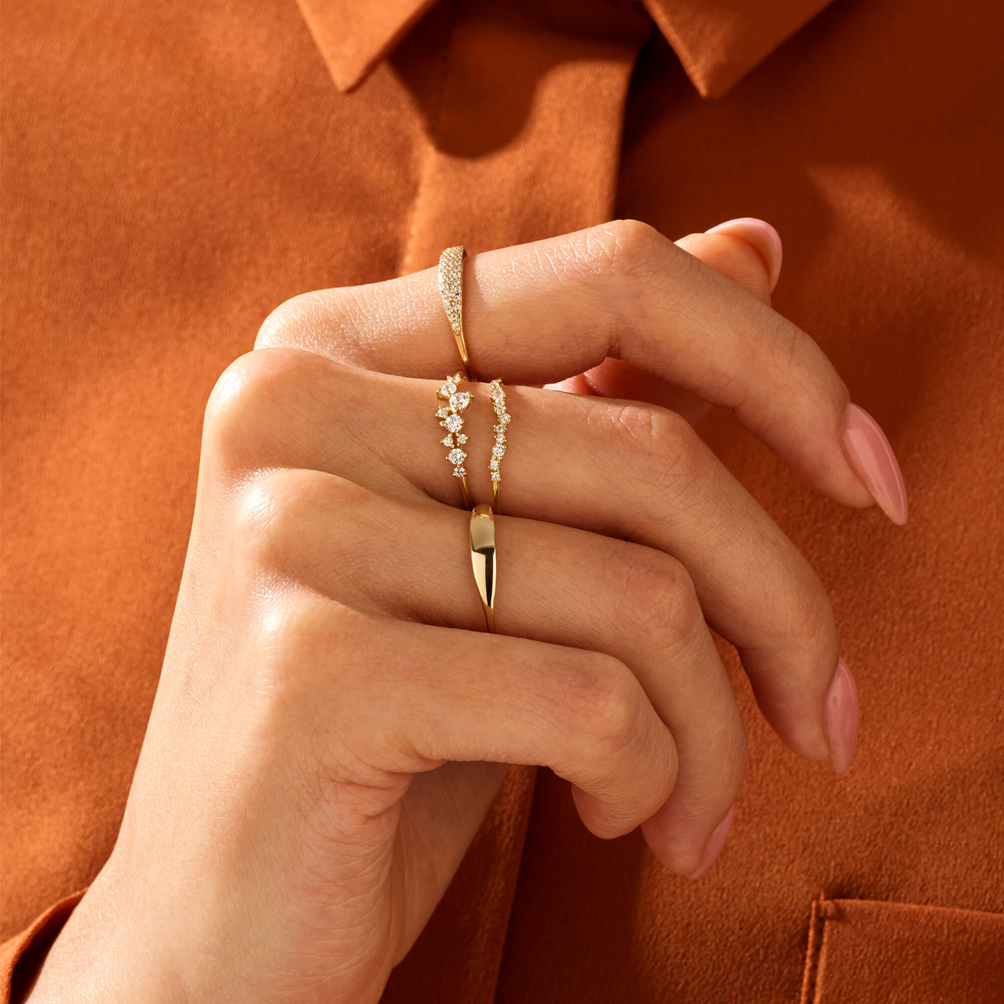 Tiny Signet Ring in Gold