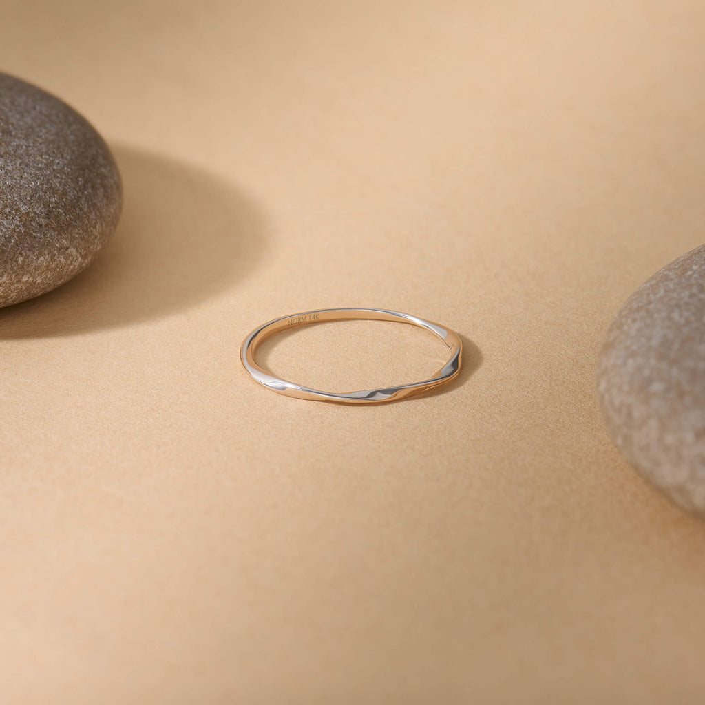 Twist Ring in Gold